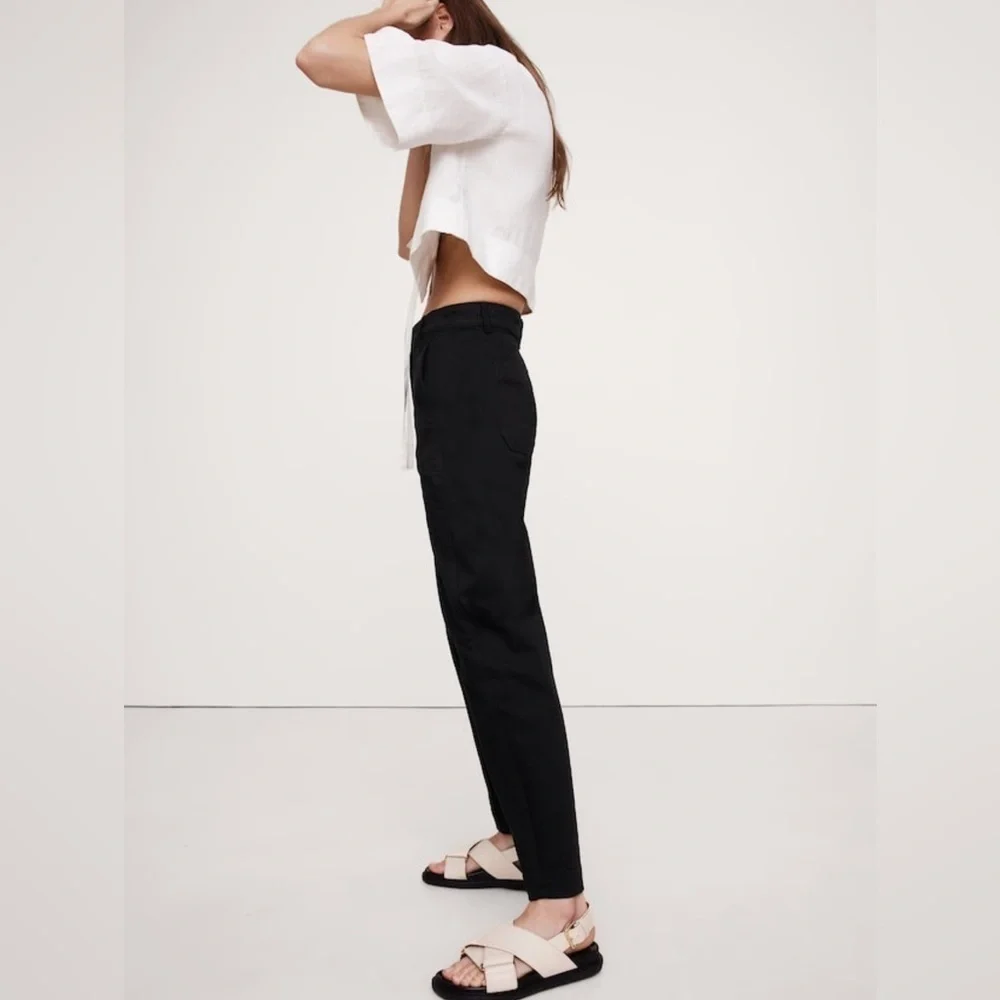 NWT Banana Republic Black Weekender Slim Barrel Pants Sz 14. (#713475)